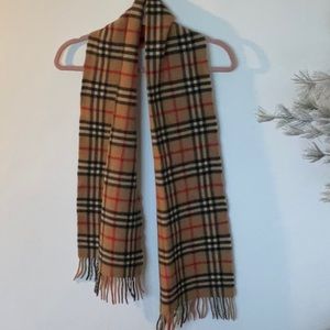 ❤️Love this scarf but I have two that are exactly alike.  Very cozy
